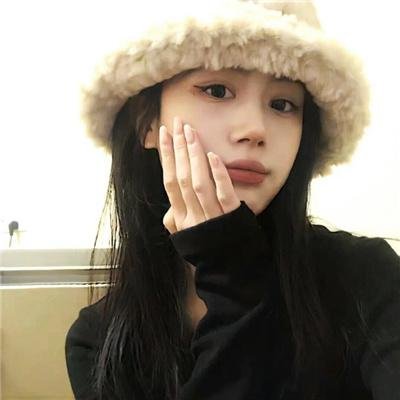 雾中的女孩